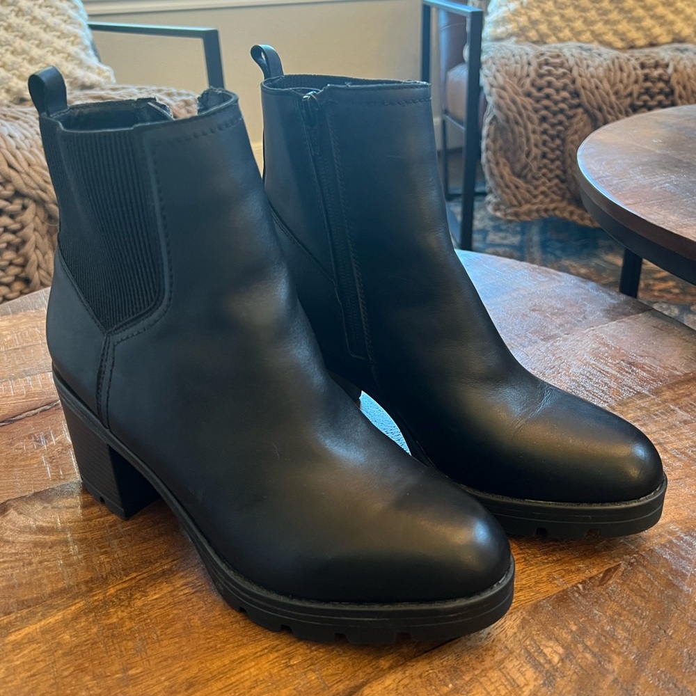 Naturalizer Verney Bootie